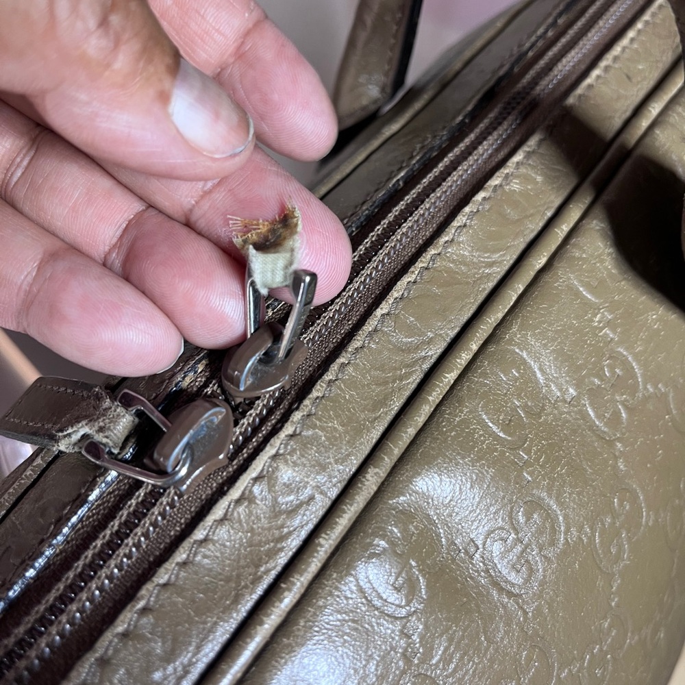 Gucci GG Supreme Briefcase Olive Green Leather broken zipper pull - Picture 11 of 17